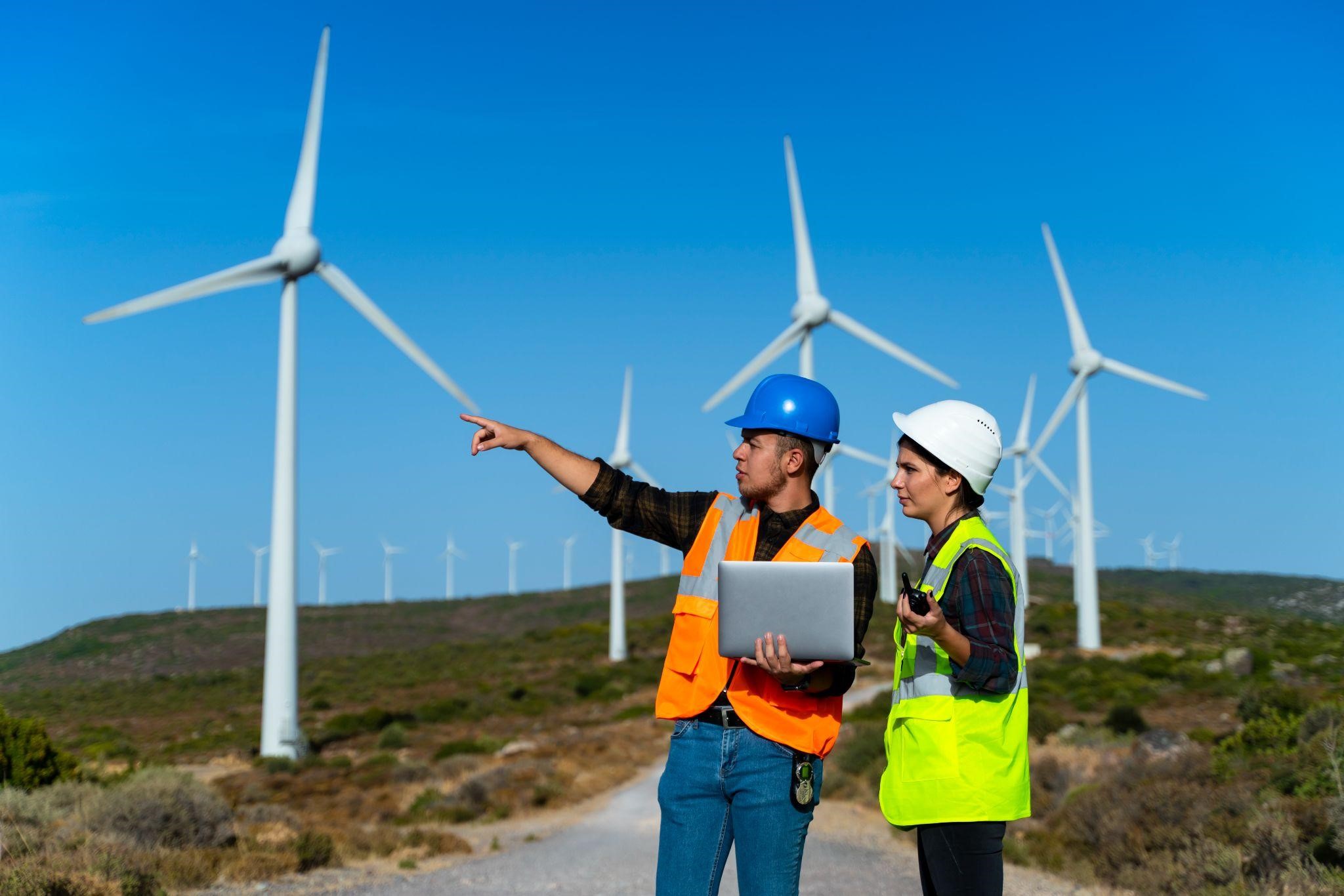 Benefits Of Becoming A Wind Turbine Technician | Pinnacle Career Institute