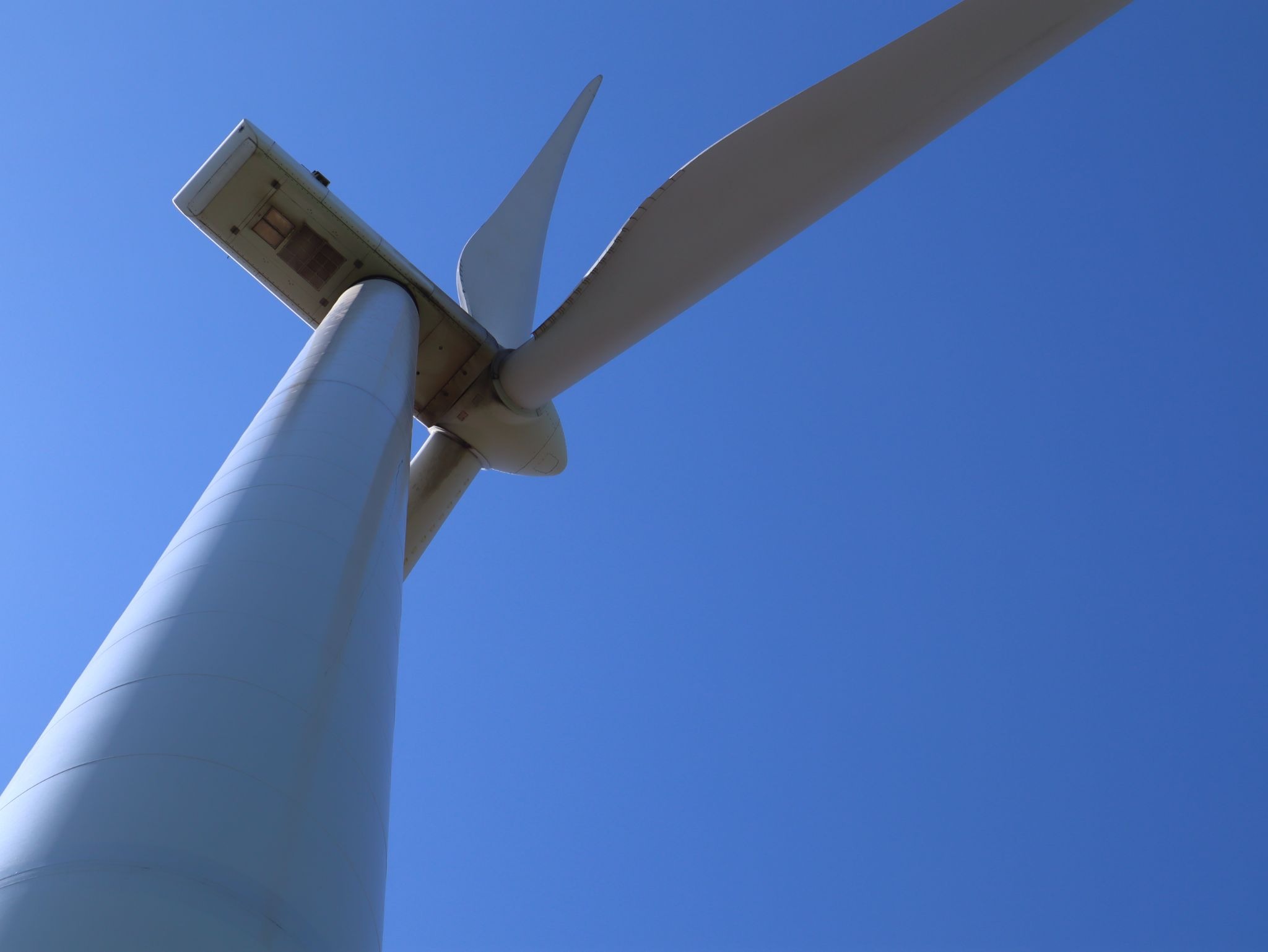 Wind turbine on a wind farm in Missouri.