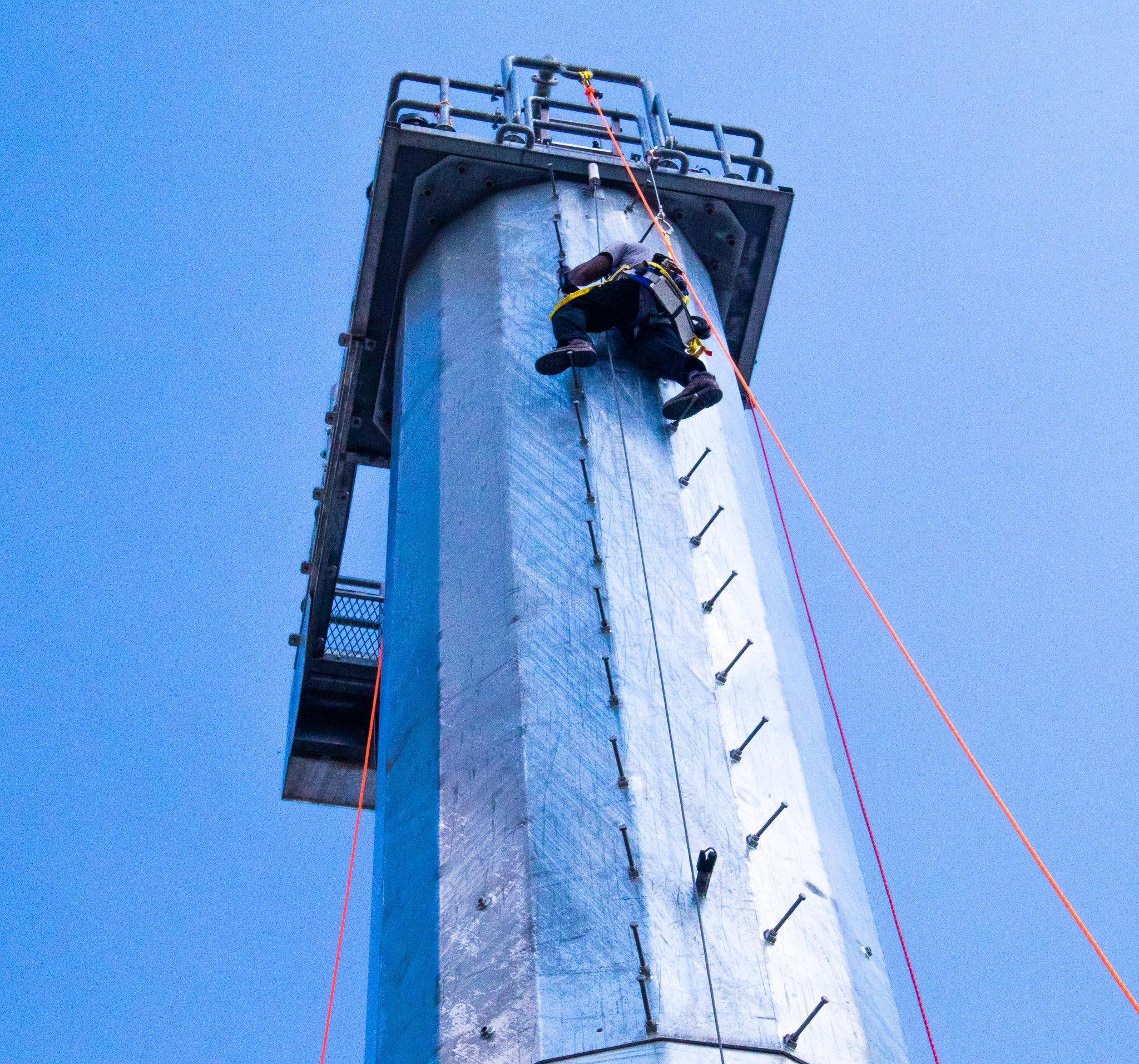 tower climbers Tower Tower Climbing Telecom Telecom Jobs Careers New Career Telecommunications Technician 