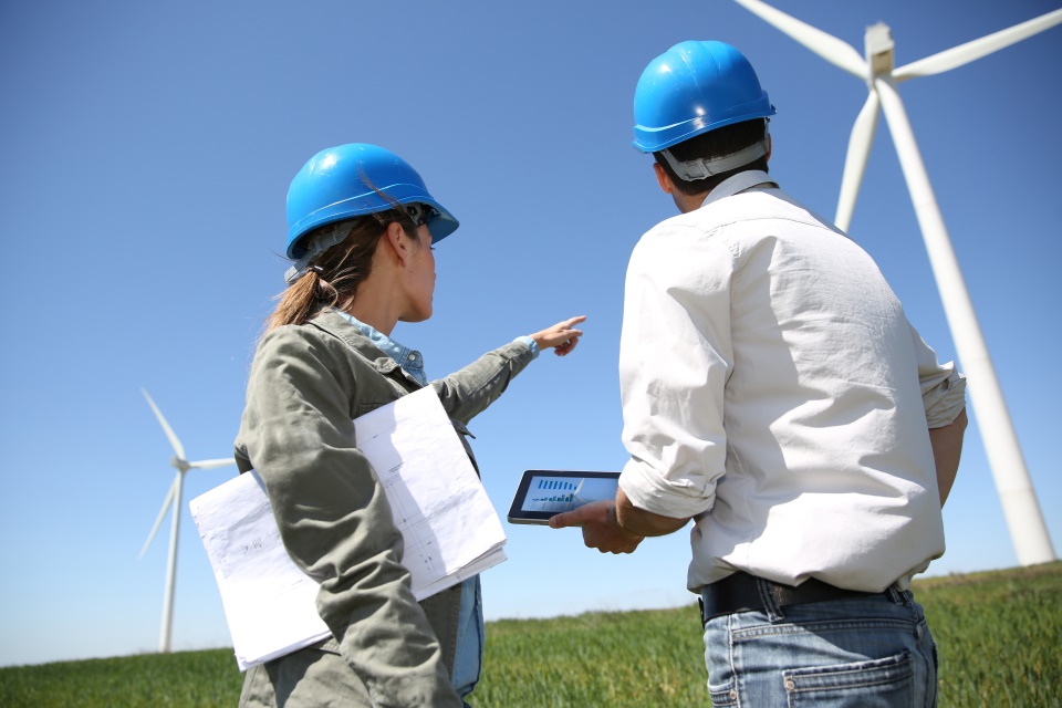 wind turbine techs